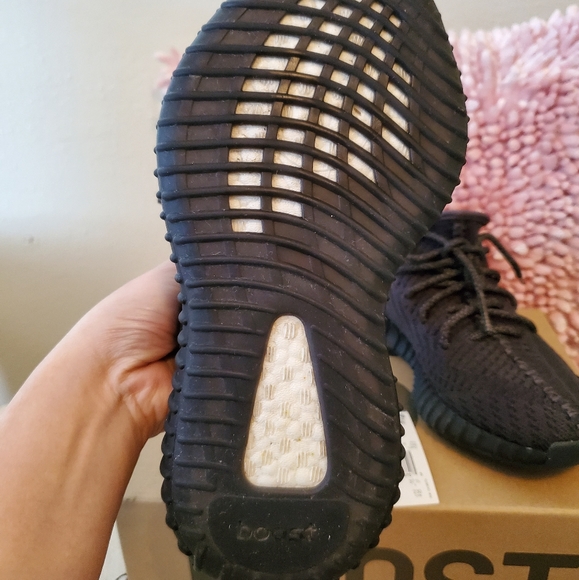 Yeezy Boost 350 V2 Triple black - Picture 3 of 6
